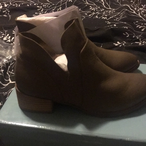 Perfect booties! - Picture 6 of 7